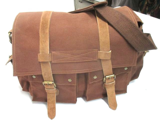 The MilitaryMojo 'Will Smith' Messenger Bag