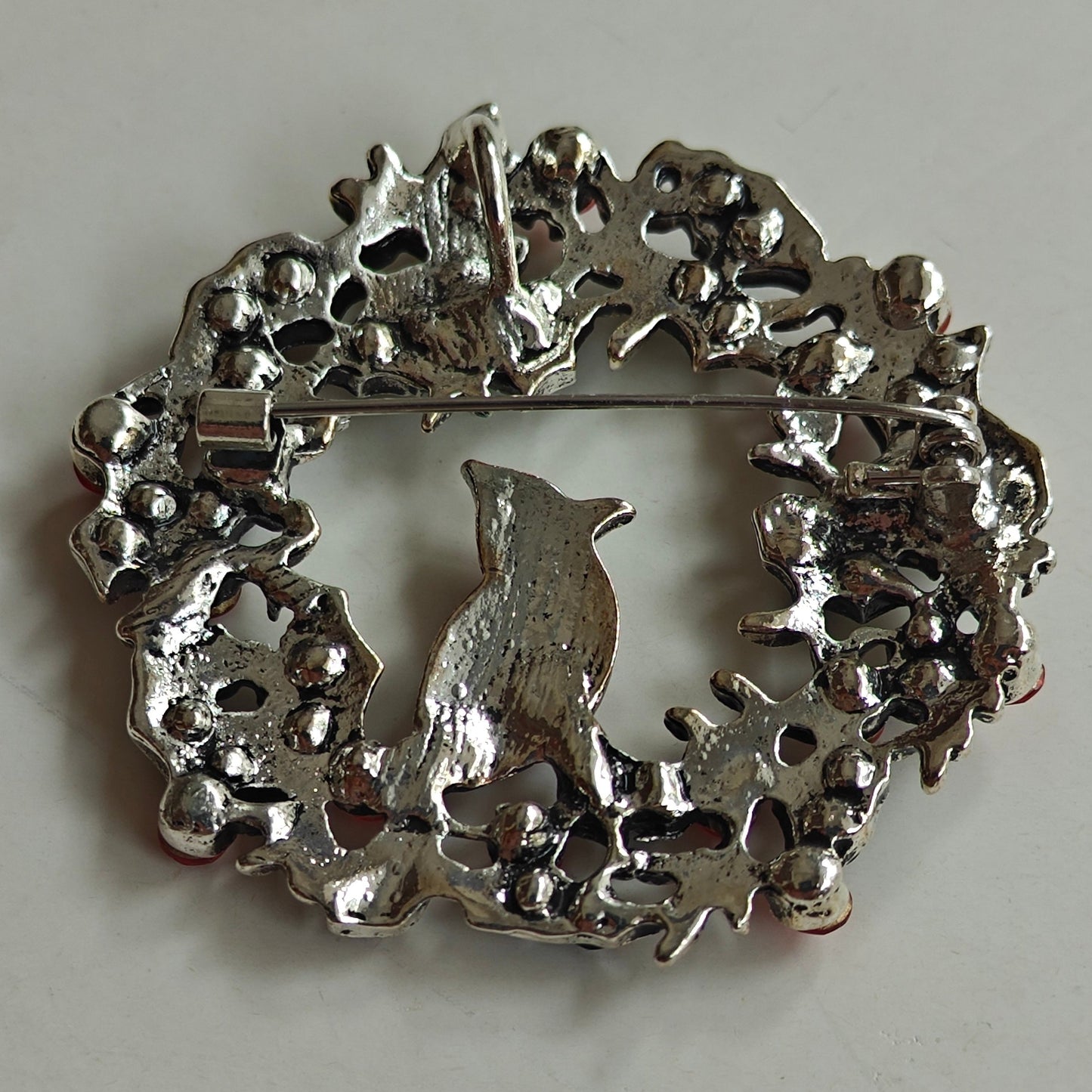 Wreath & Bird Ladies Brooch
